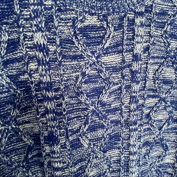 As new Blue & White marled Cable knit Sweater - Picture 10 of 11